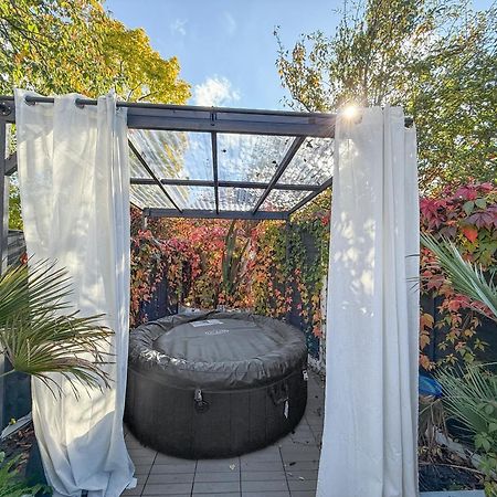 Modern 2Bed Pad W/ Hot Tub Villa บาร์คกิ้ง ภายนอก รูปภาพ