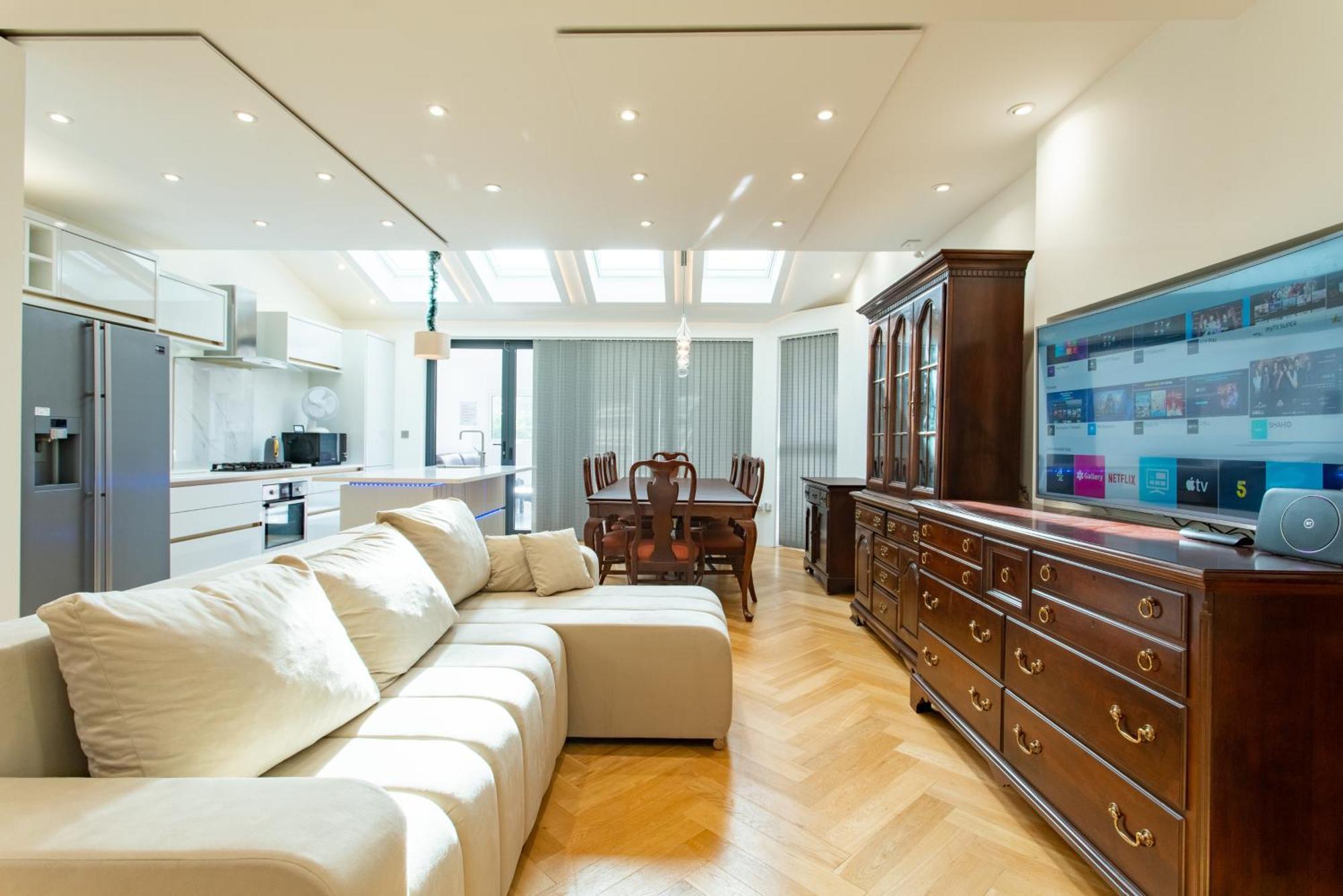 Modern 2Bed Pad W/ Hot Tub Villa บาร์คกิ้ง ภายนอก รูปภาพ